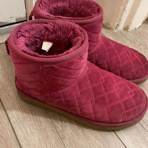 Women’s Ugg’s size 8 quilted